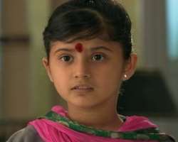 Khan got the appreciation for her debut performance in the TV show 
